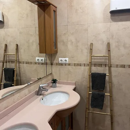 Precioso Atico En Pleno Centro De Apartamento *