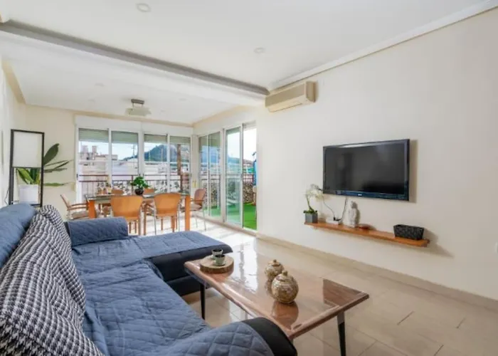 Precioso Atico En Pleno Centro De Daire *